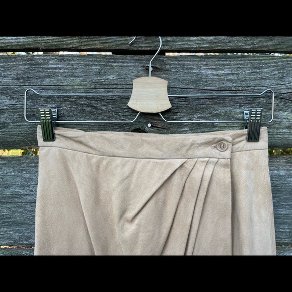 Vintage Alicia Herrera Suede Set - Picture 15 of 15